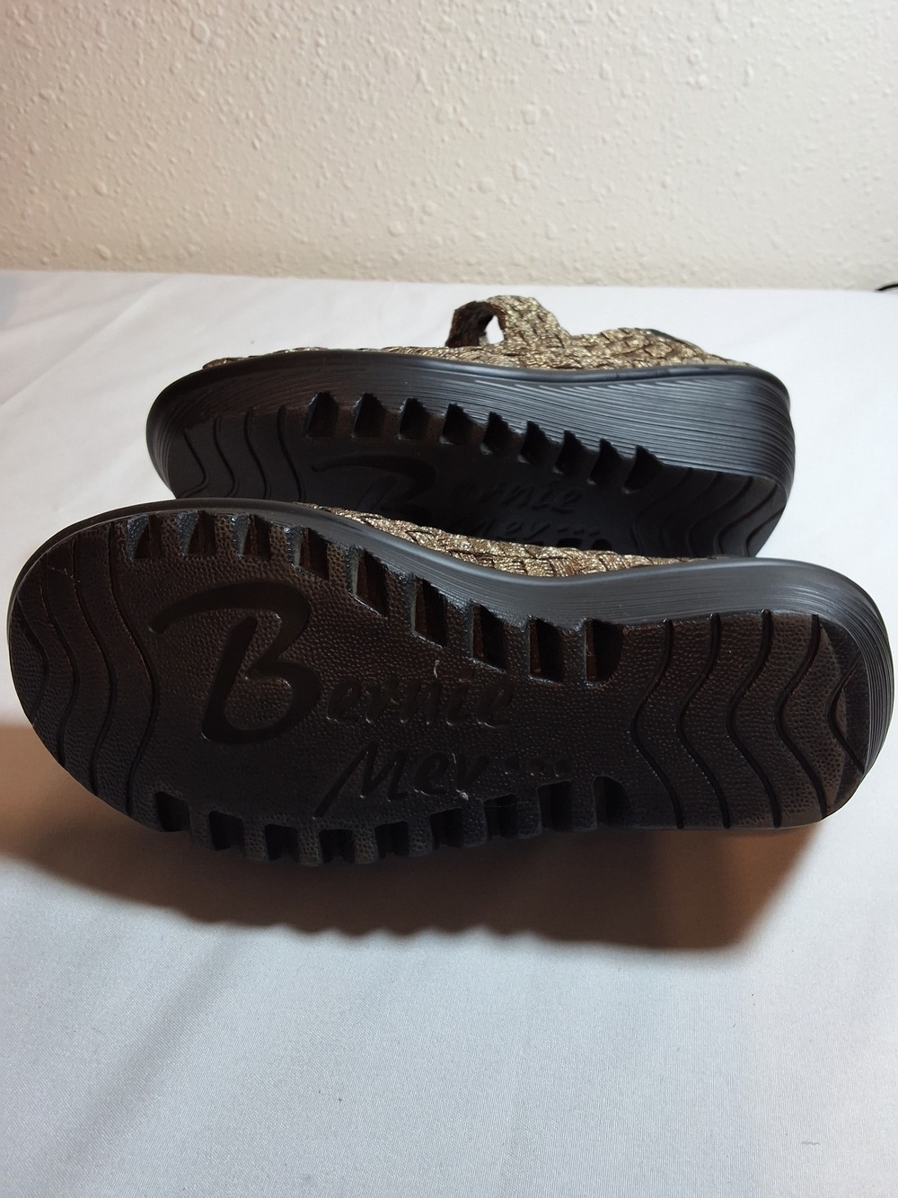 Bernie Mev Bronze Metallic Woven Stretch Wedge Sandals Size 6 - Picture 6 of 10